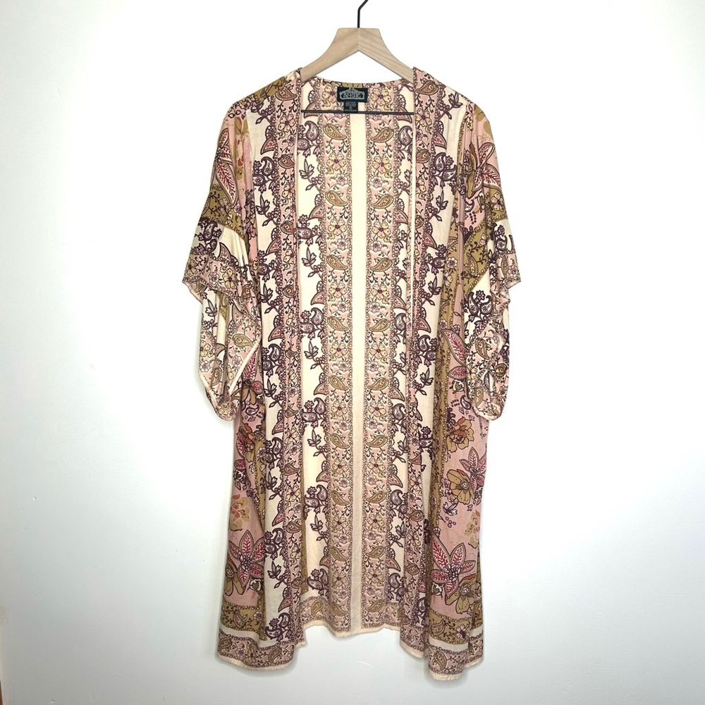 Angie knee length floral flowy kimono size S